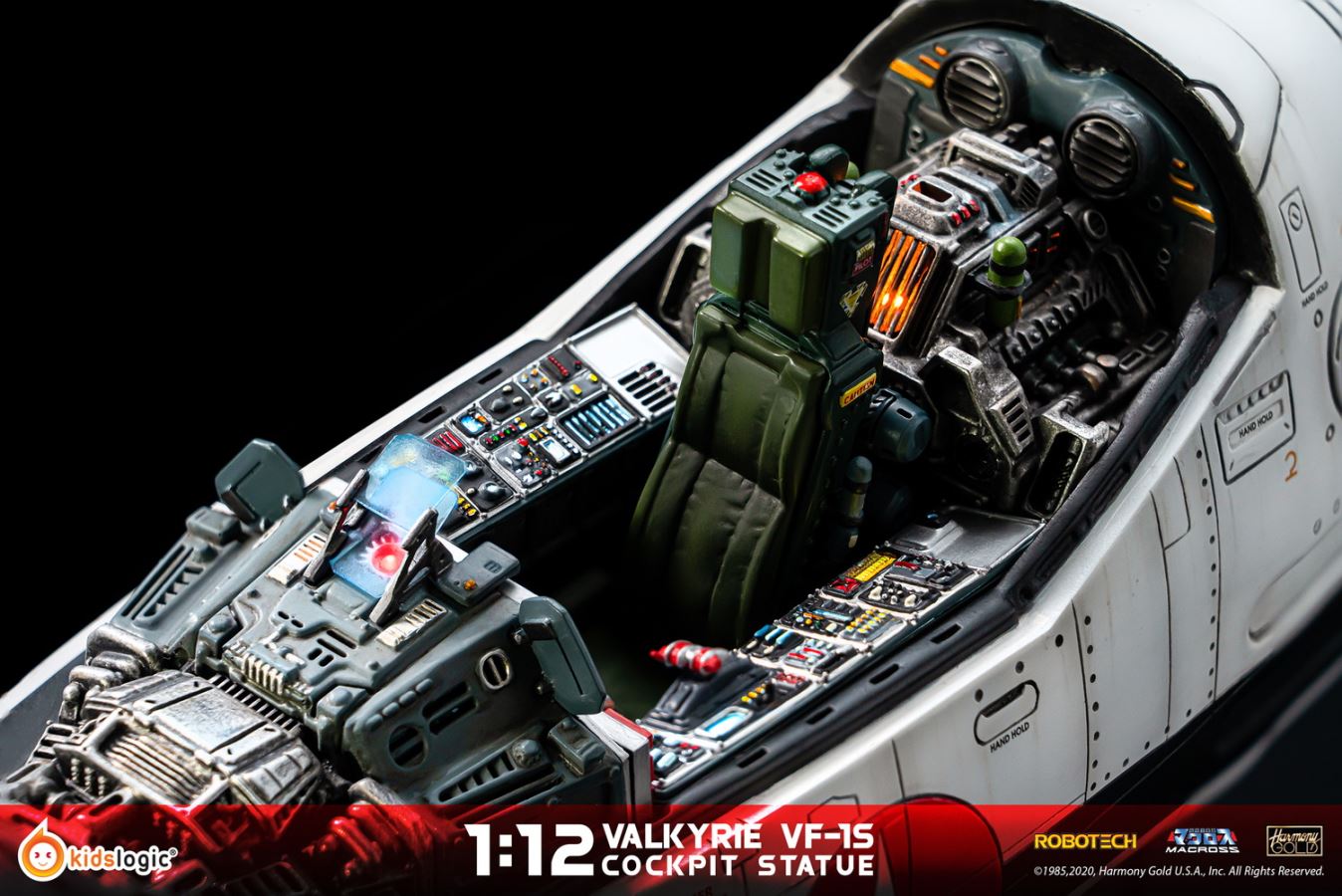 ST18 1/12 Robotech Macross Valkyrie VF-1S Cockpit Statue