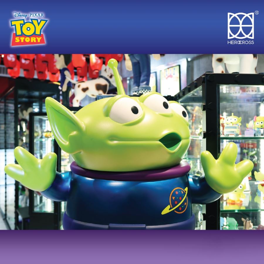 HVS 55cm Alien Three-Eyed Boy  Action Figure