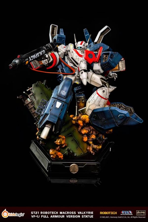ST21 Robotech Macross Valkyrie VF-1J Full Armour Version Statue