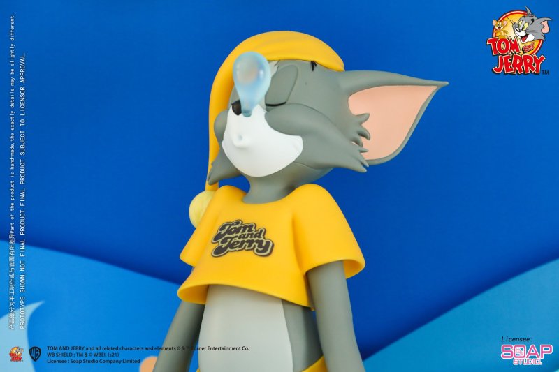 Tom and Jerry - Catnap Figure