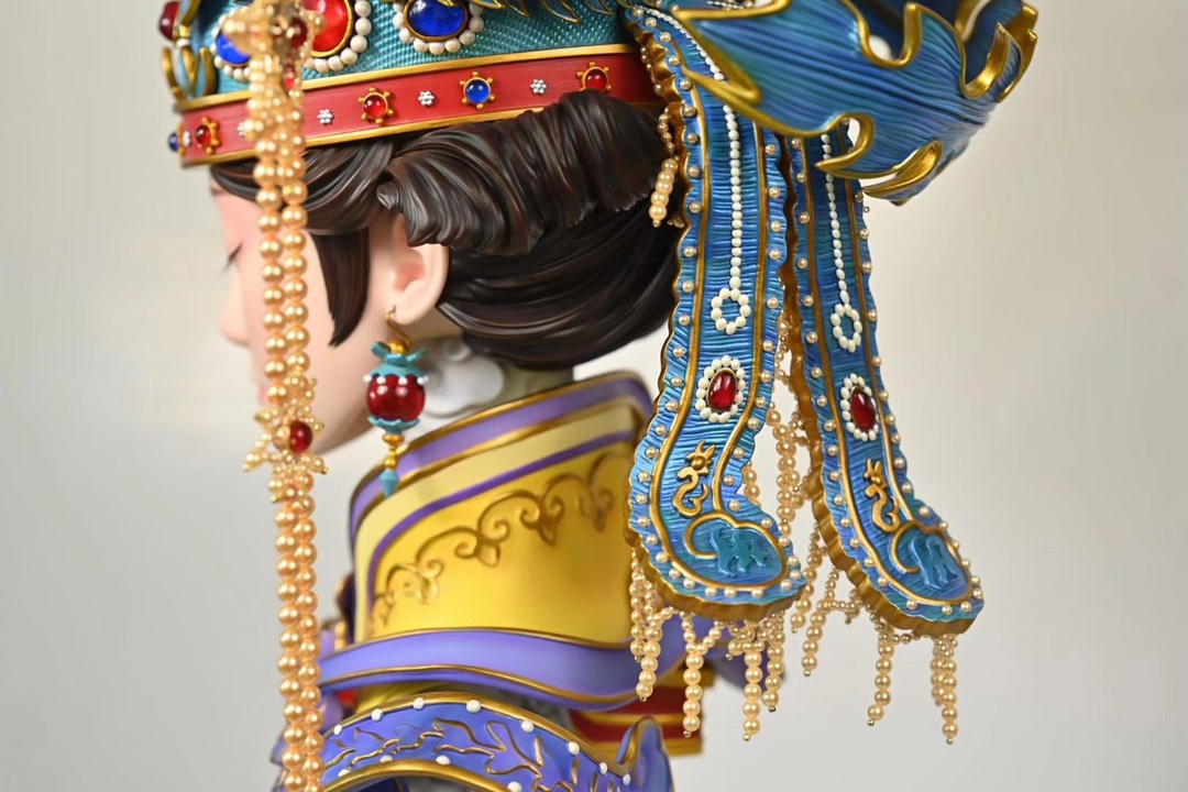 Golden Dragon & Phoenix Crowns