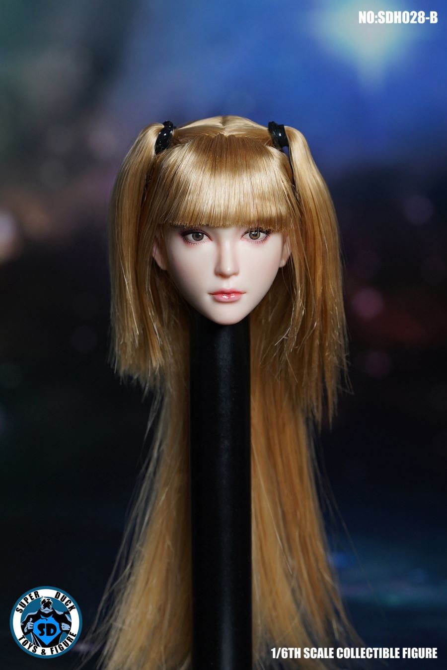 Emoticon Female Head Sculpture
