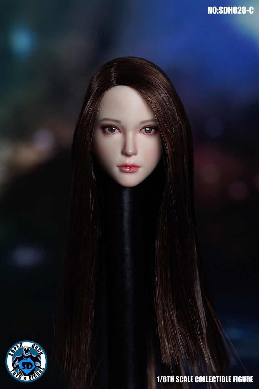 Emoticon Female Head Sculpture