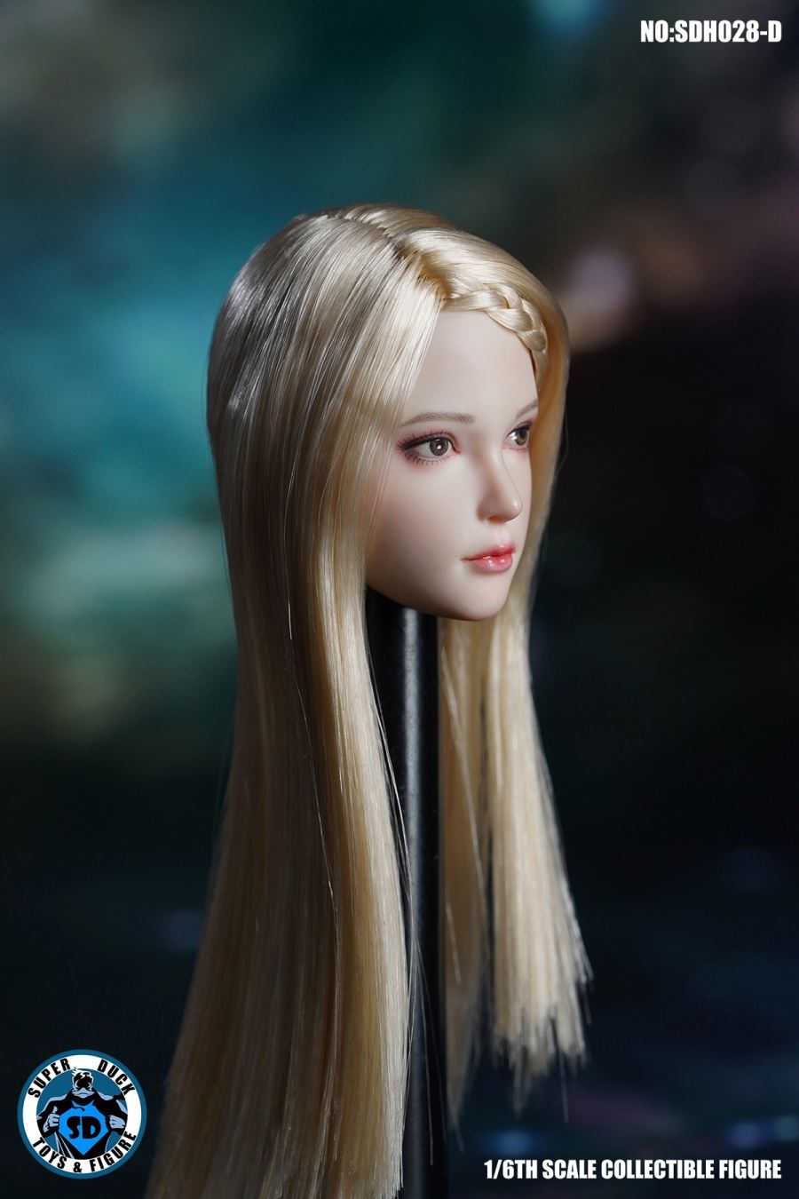 Emoticon Female Head Sculpture