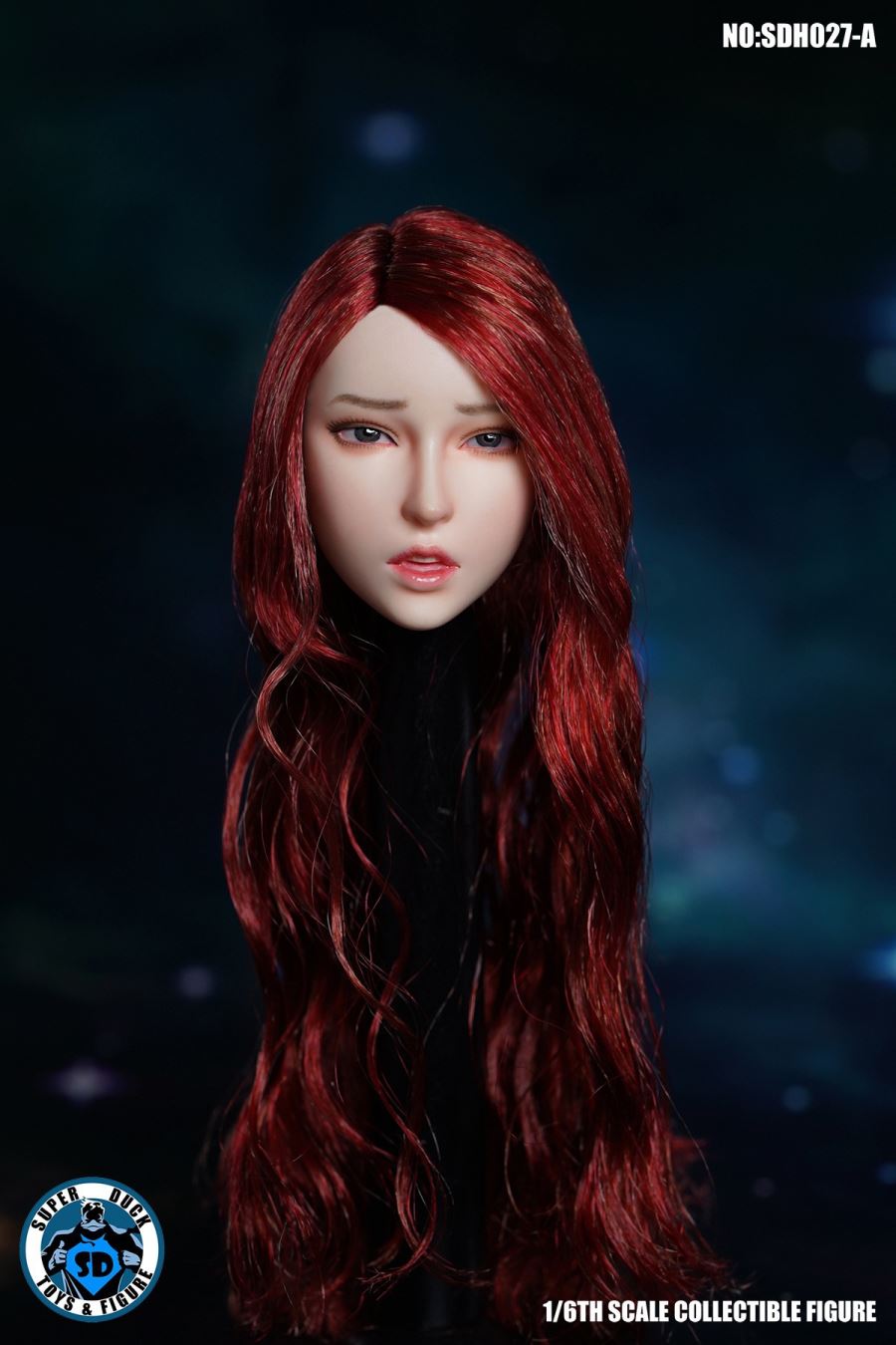 Emoticon Female Head Sculpture