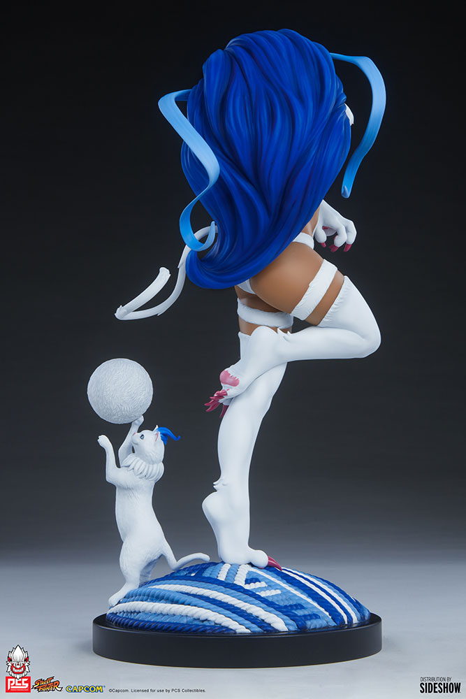 Menat as Felicia