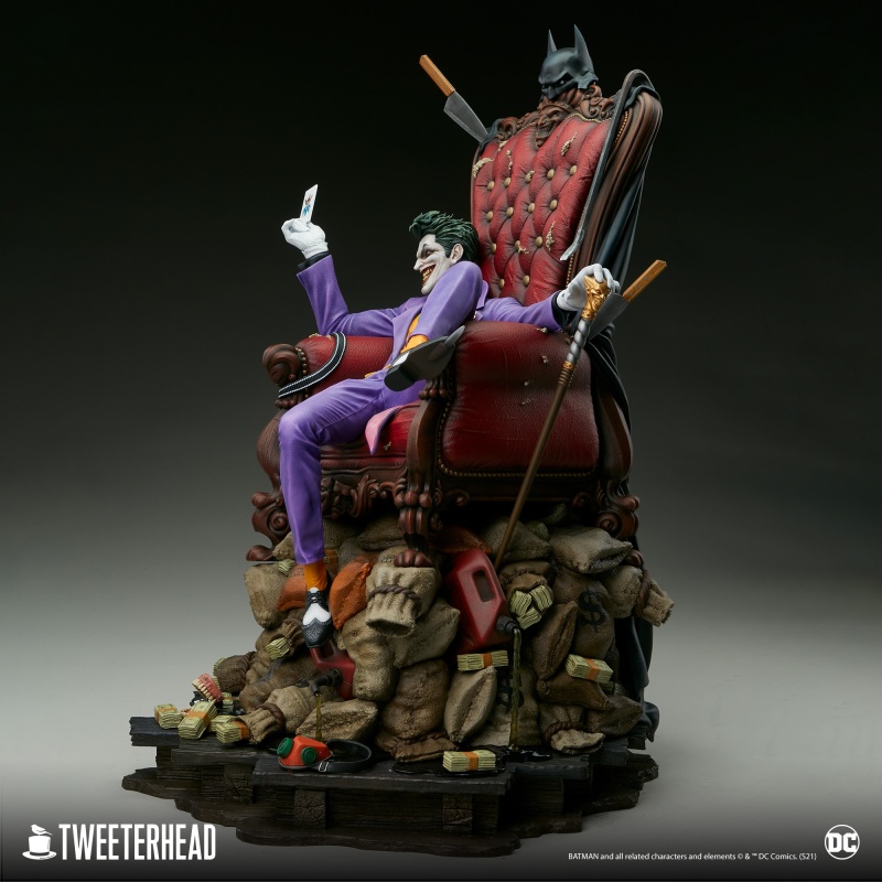 The Joker 1/6 Scale Deluxe Maquette