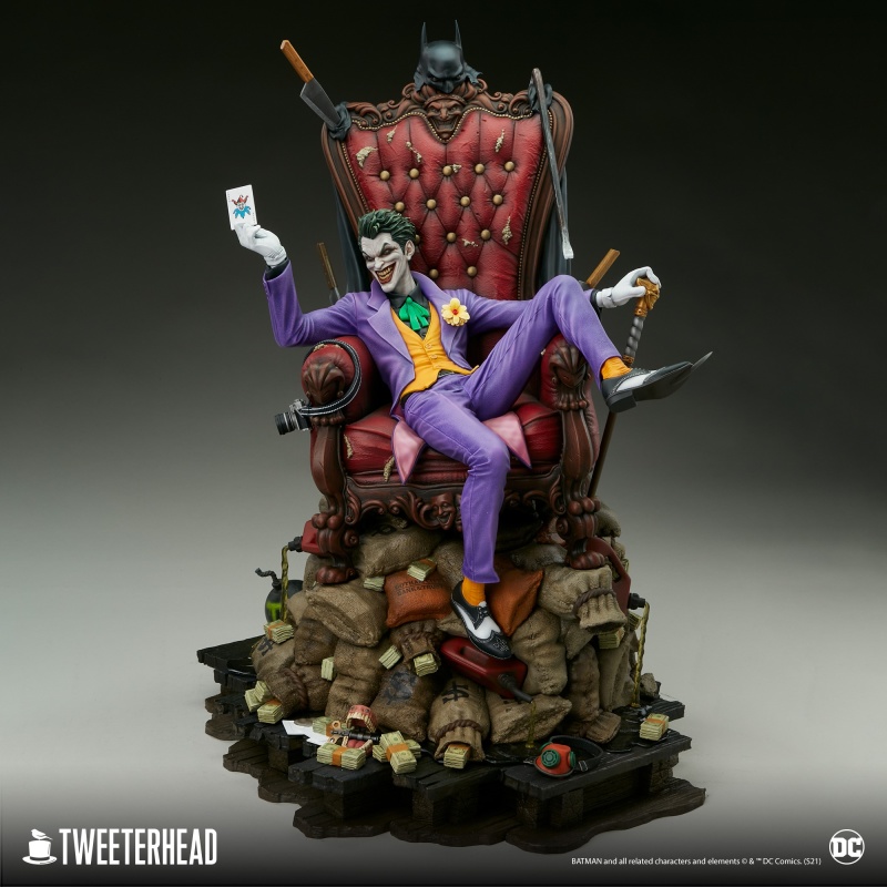 The Joker 1/6 Scale Deluxe Maquette
