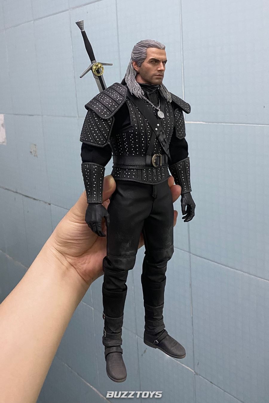 The White Wolf 1/6