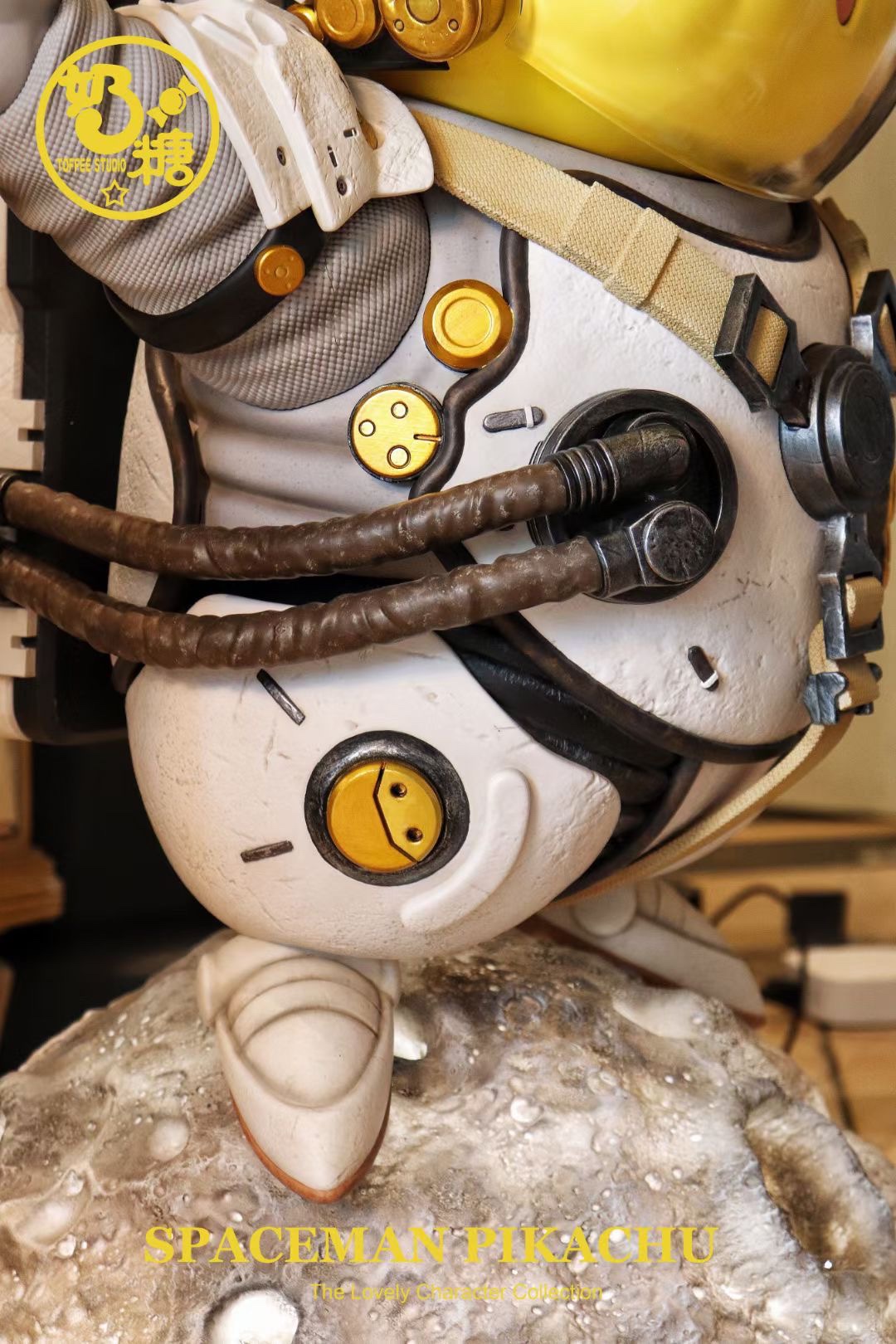 Astronaut Pikachu – Pokemon