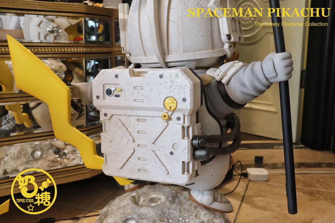 Astronaut Pikachu – Pokemon