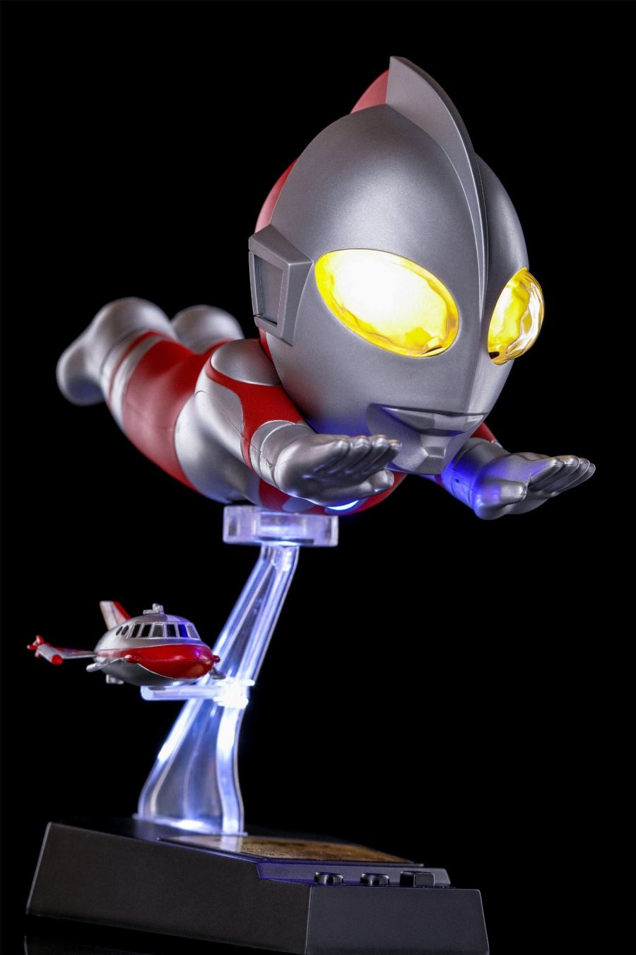 Q version of the floating Ultraman
