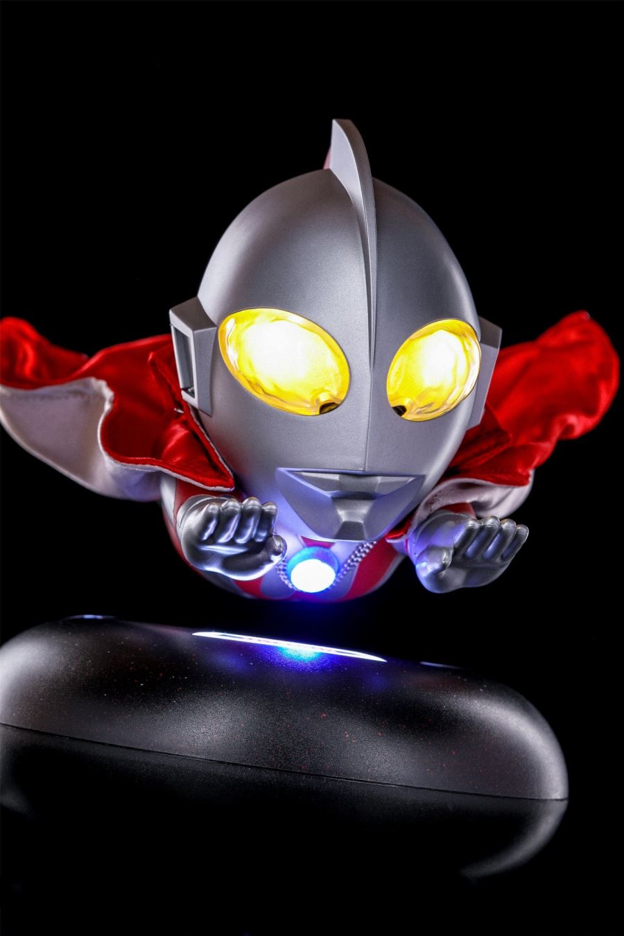 Q version of the floating Ultraman