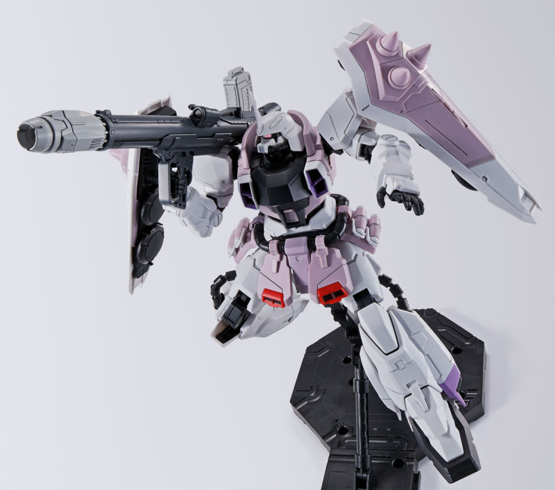 MG 1/100 Blaze Zaku Phantom (Rey Za Burrel dedicated machine)