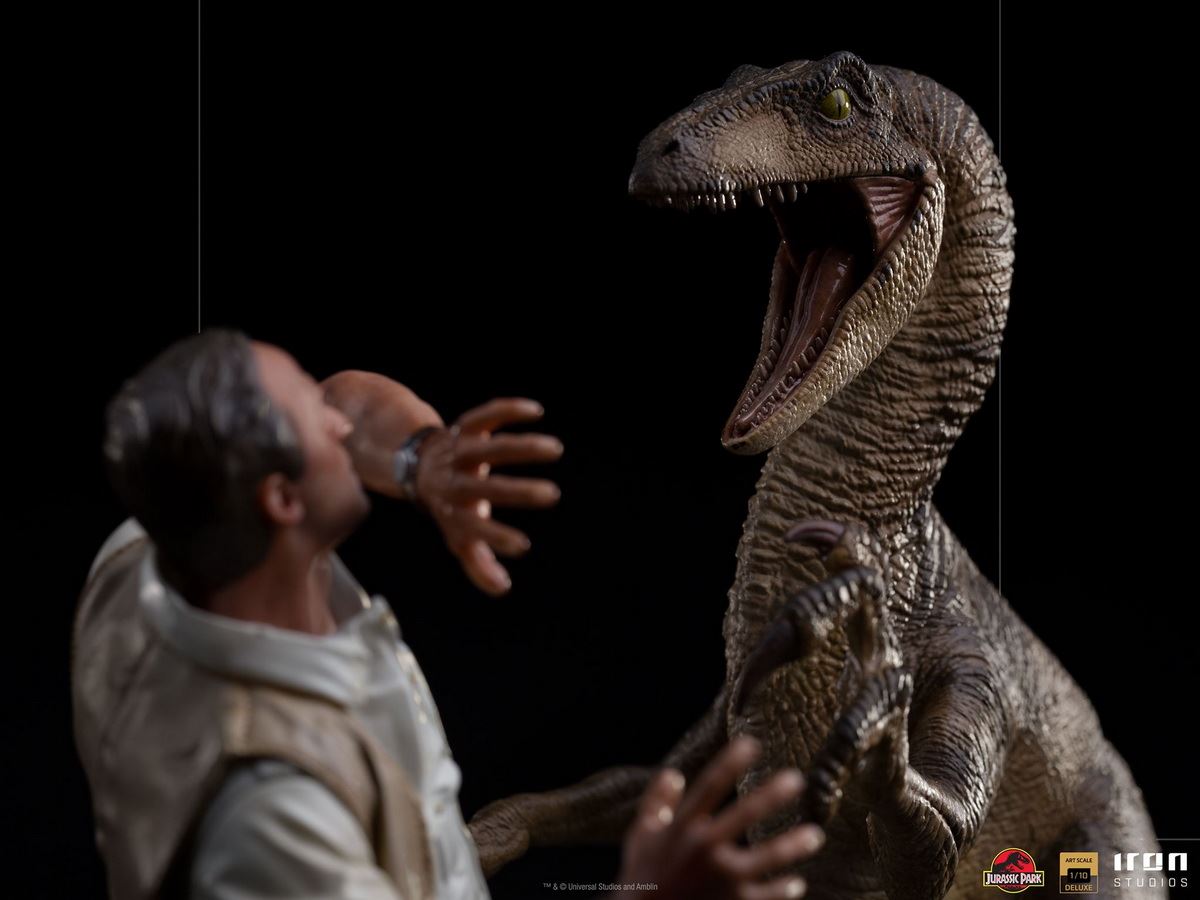 Jurassic Park - Smart Girl Raptor scene 1/10