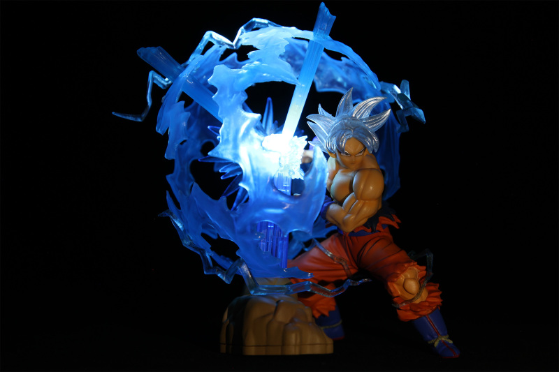 Ultimate Luminous x HG Series Dragon Ball 01