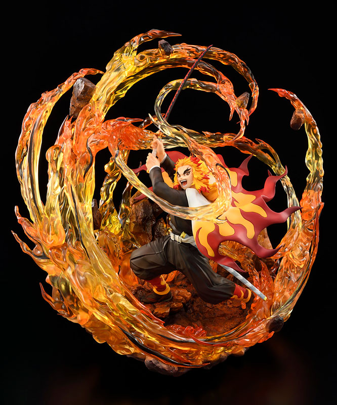 Demon Slayer: Kimetsu no Yaiba Kyojuro Rengoku DX Ver. 1/8