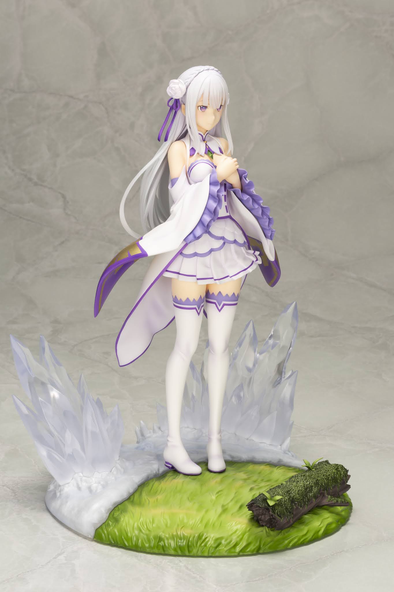 Re: ZERO -Starting Life in Another World- - Emilia 1/7