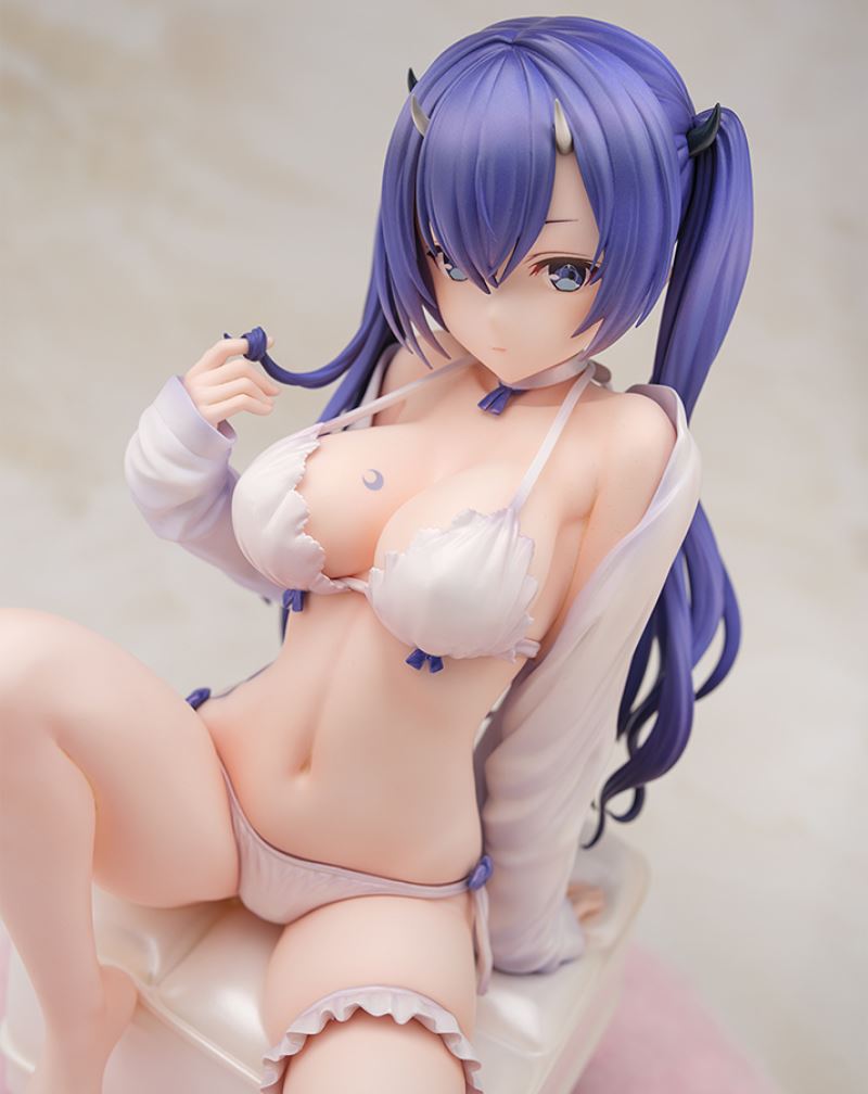 Ao-Oni Girl illustration by Kasu Komeshiro 1/6