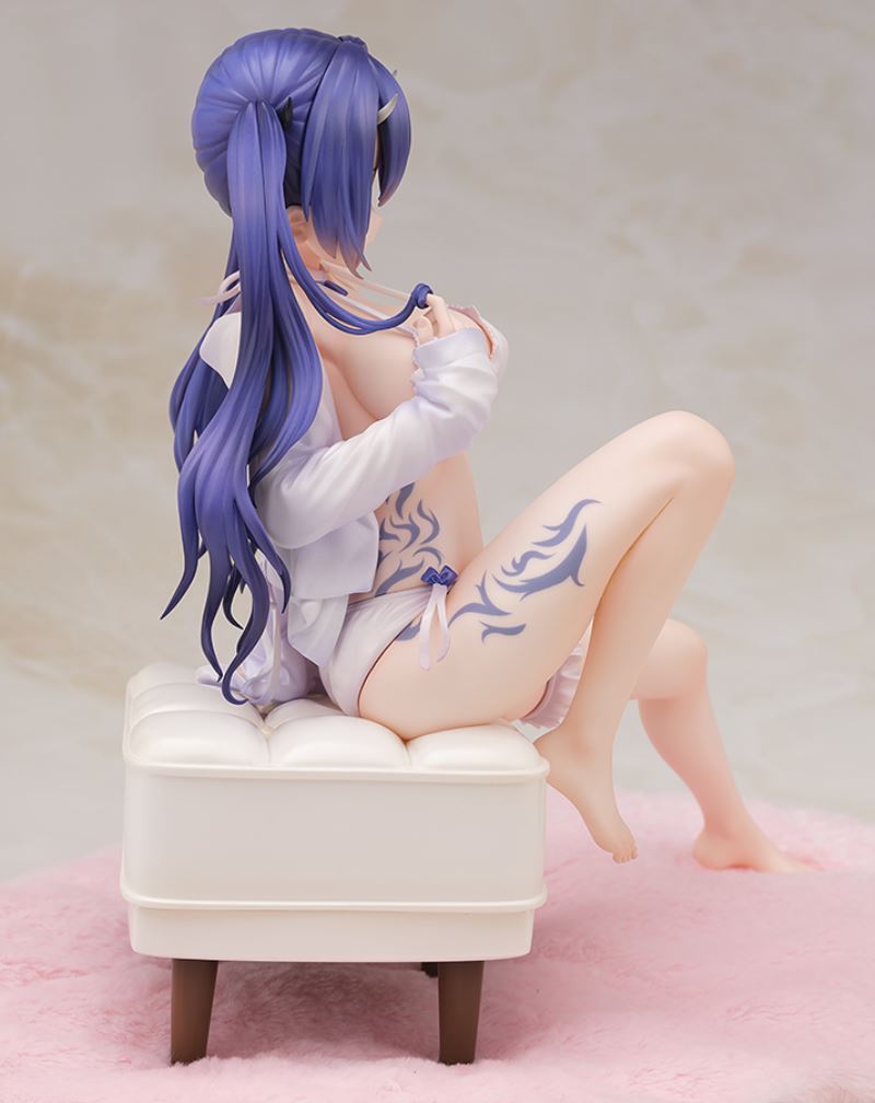 Ao-Oni Girl illustration by Kasu Komeshiro 1/6