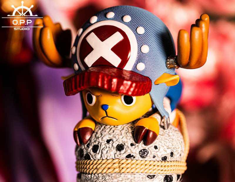 Trafalgar D. Water Law with Chopper – One Piece