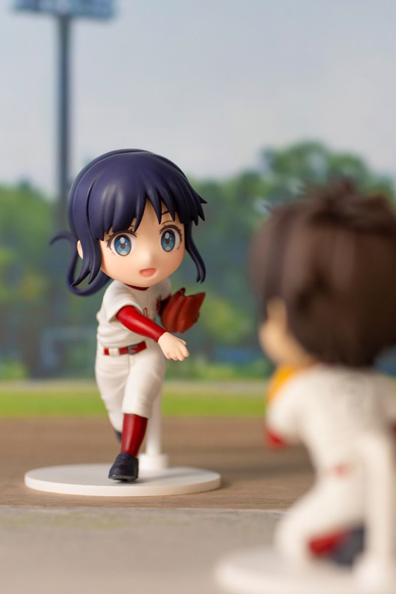 Daigo Shigeno and Mutsuko Sakura mini-figures