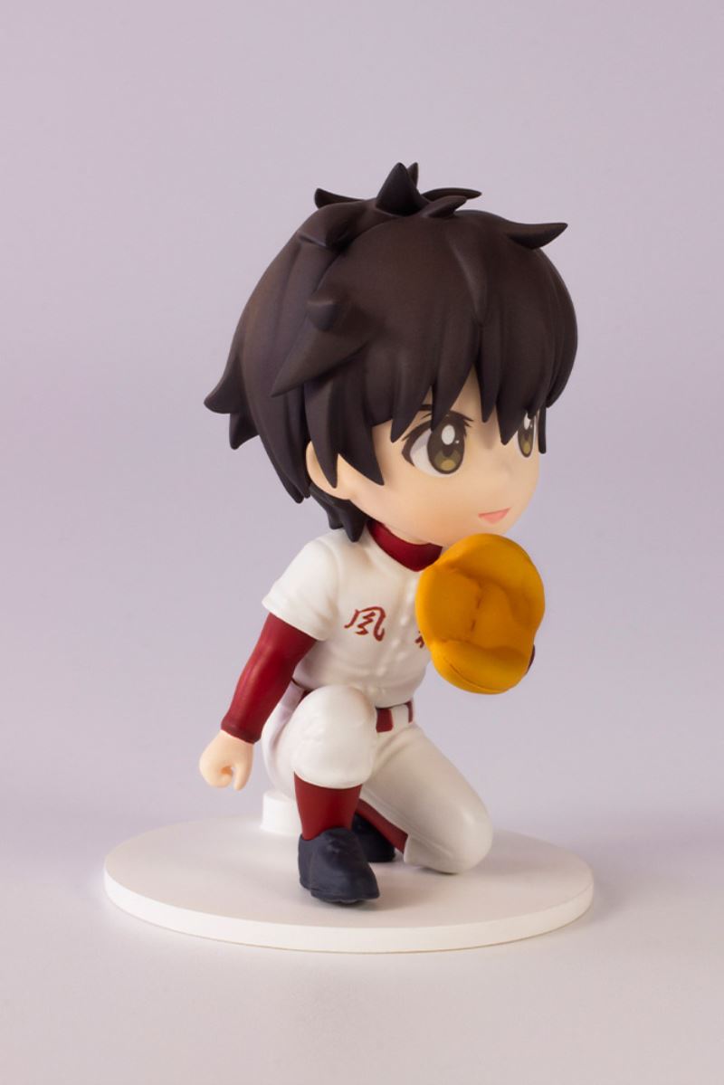 Daigo Shigeno and Mutsuko Sakura mini-figures