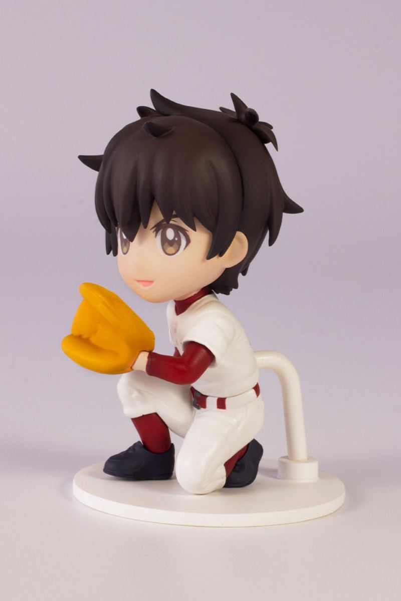 Daigo Shigeno and Mutsuko Sakura mini-figures