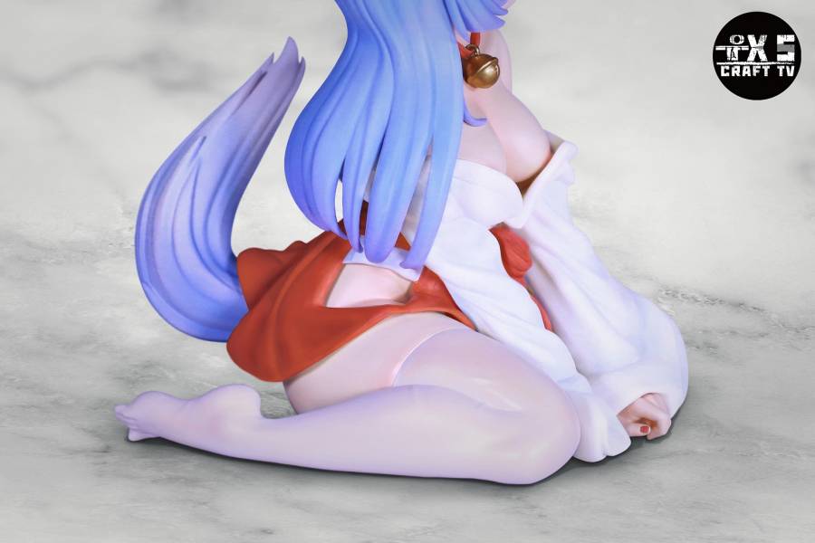 The little fox miko girl