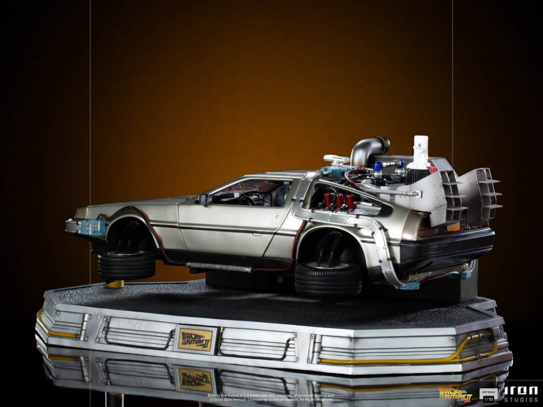 DeLorean Full Set Deluxe - Back to the Future Part II - Art Scale 1/10