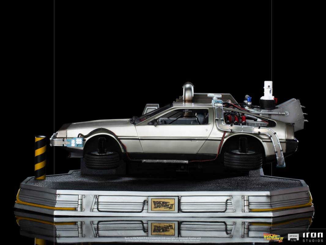 DeLorean Full Set Deluxe - Back to the Future Part II - Art Scale 1/10