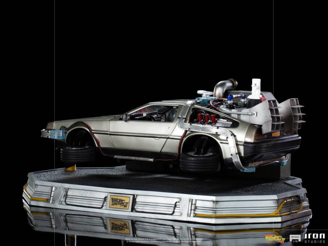DeLorean Full Set Deluxe - Back to the Future Part II - Art Scale 1/10