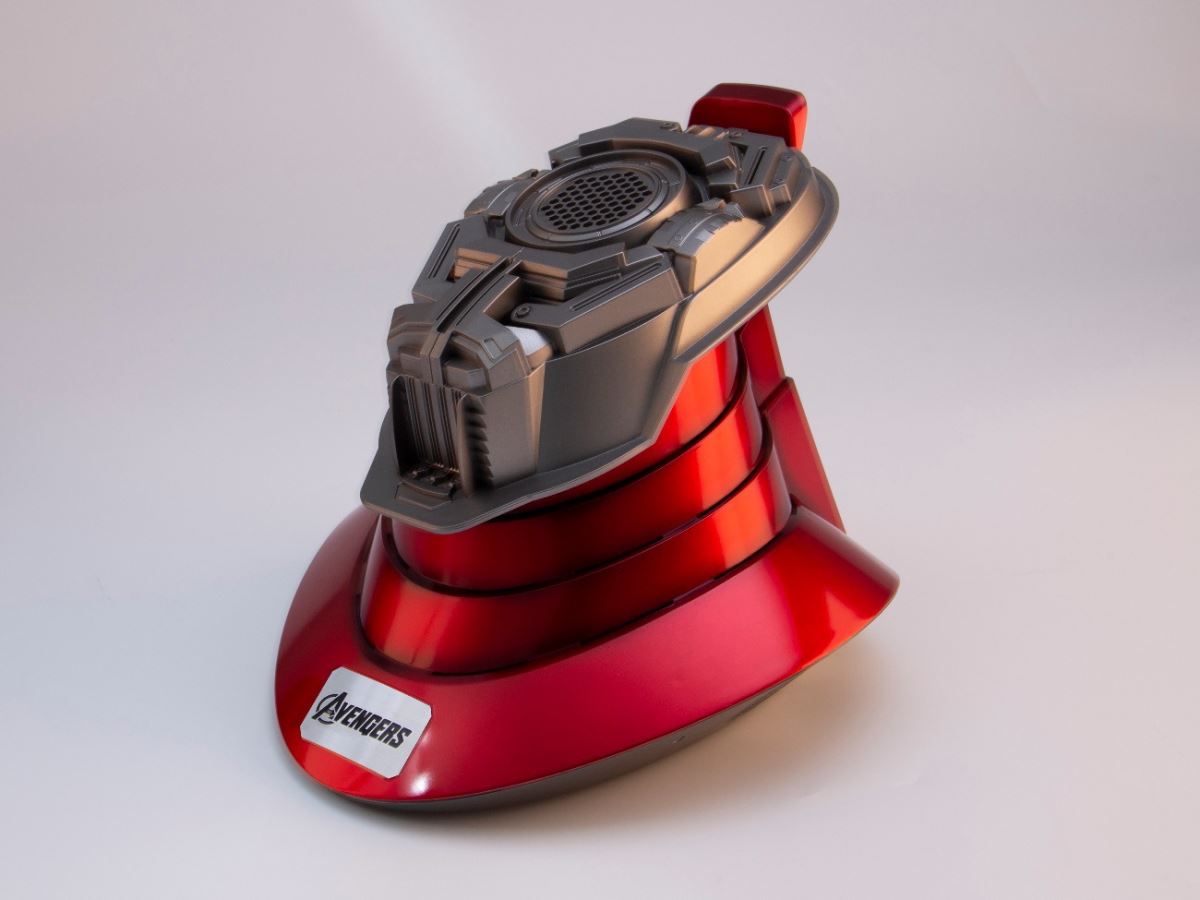 Iron Man Base w/speaker MK7 Base w/dual speakers & blue light 1/1