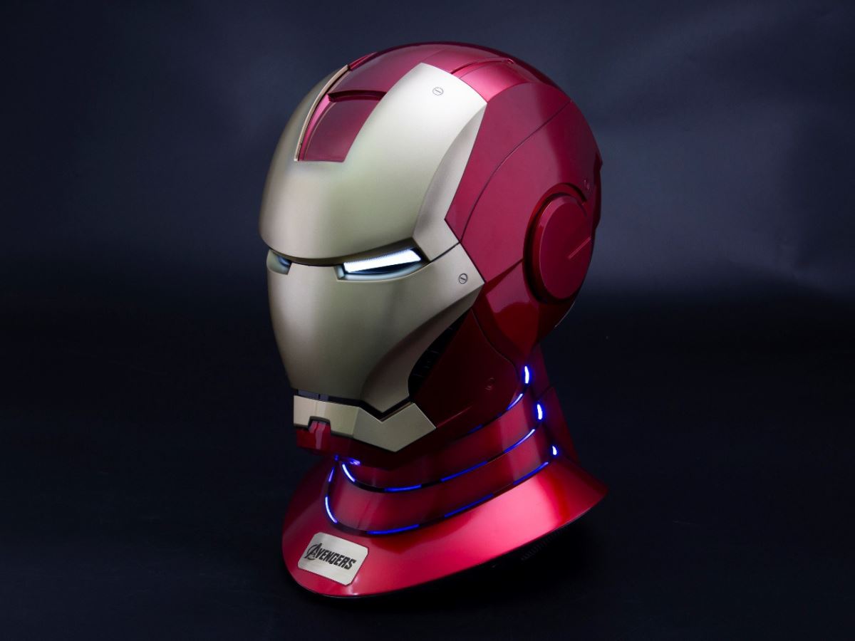 Iron Man Base w/speaker MK7 Base w/dual speakers & blue light 1/1