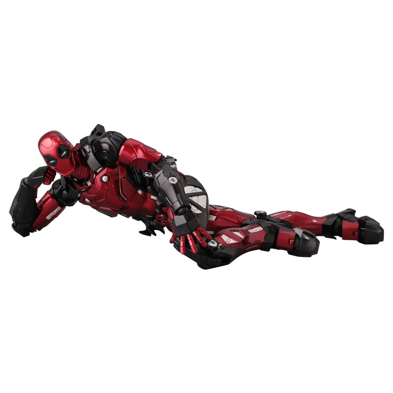 Fighting Armor Deadpool