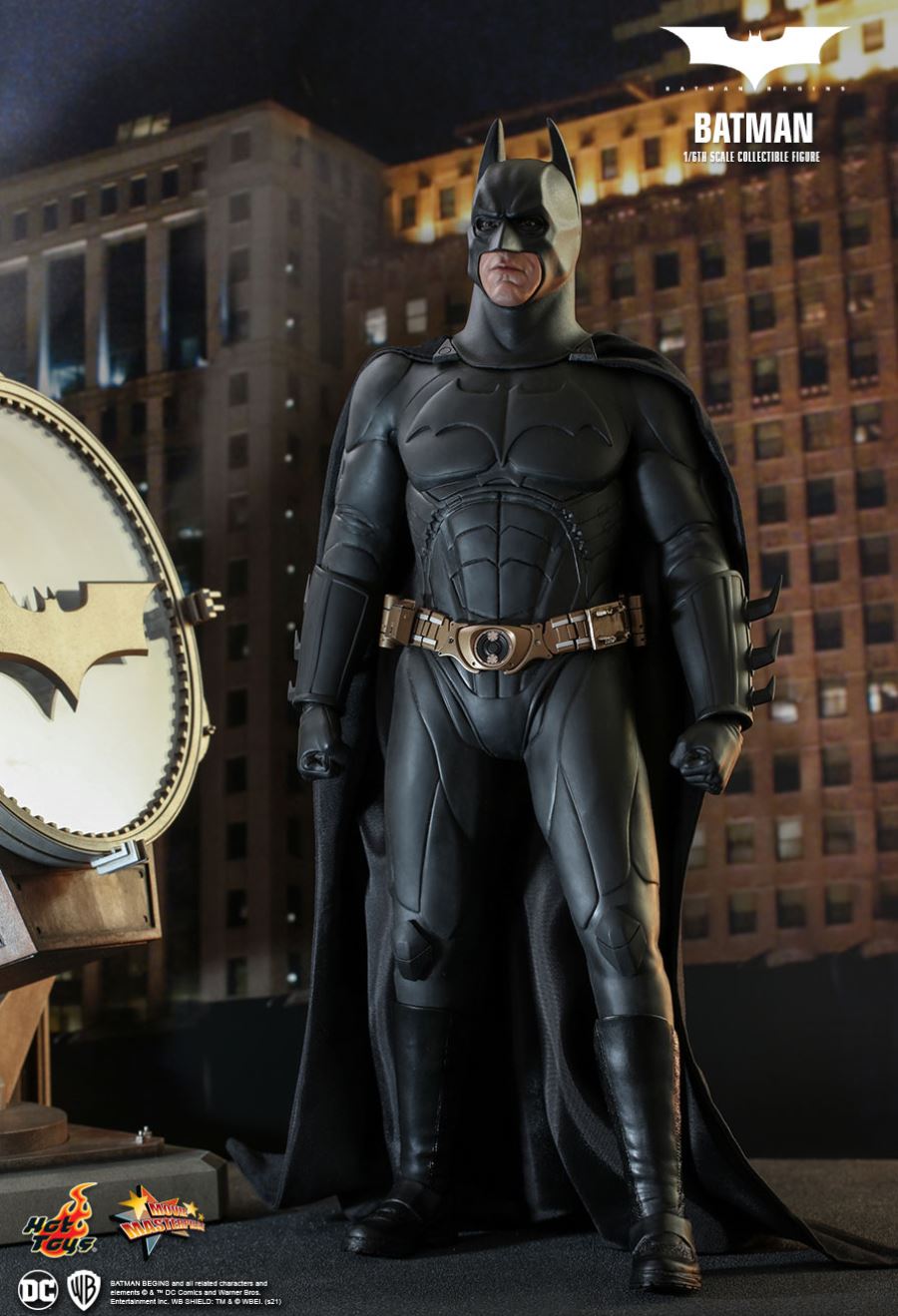 BATMAN BEGINS - BATMAN 1/6