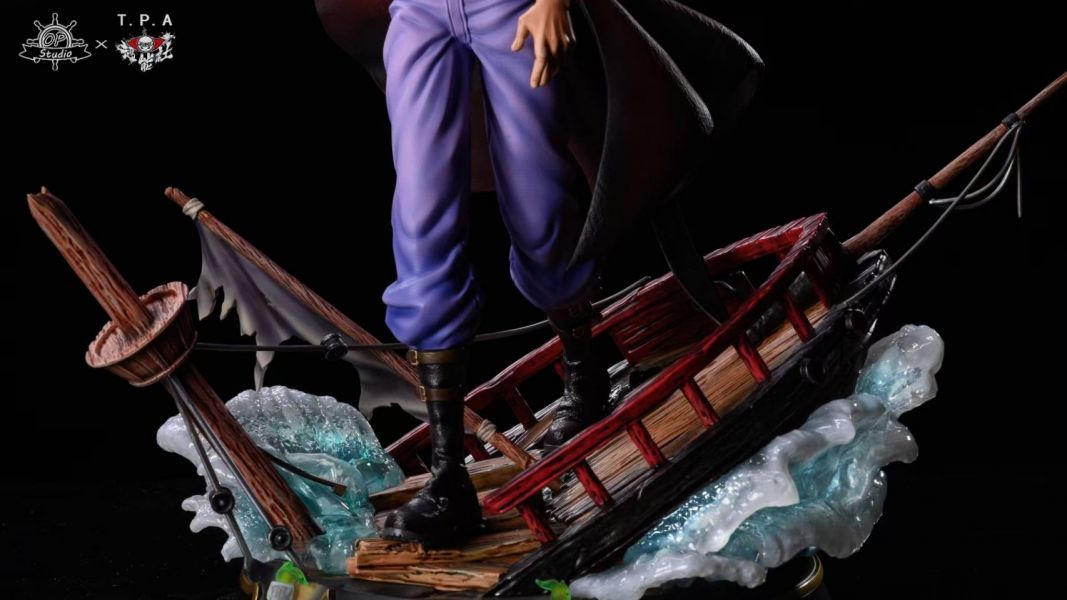 Swordsman Hawkeye Mihawk