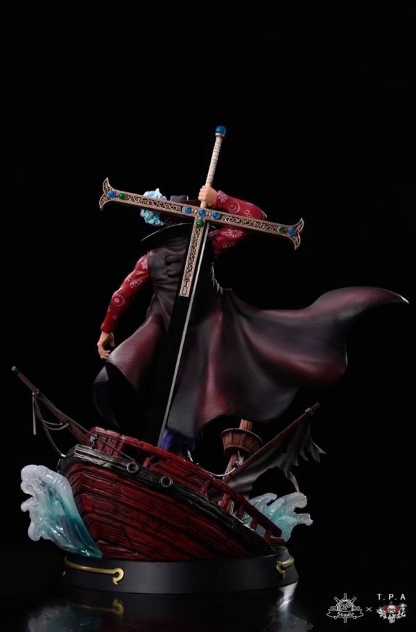 Swordsman Hawkeye Mihawk