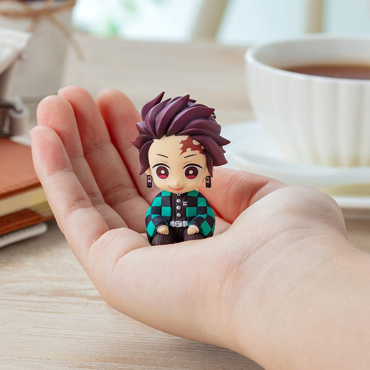 Kimetsu no Yaiba palm-sized