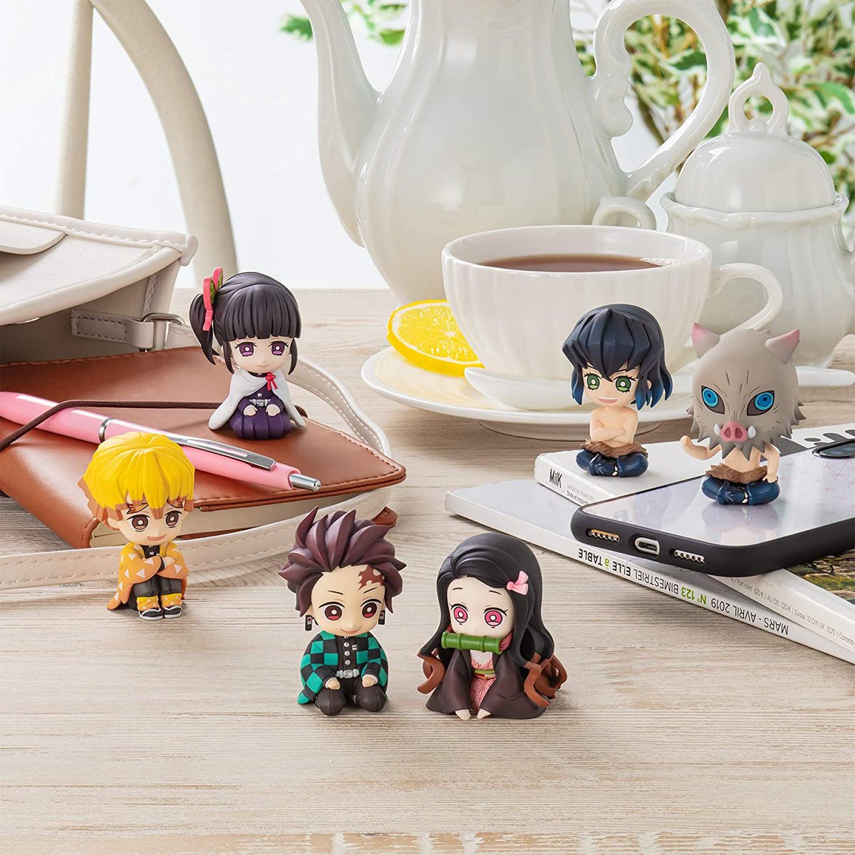 Kimetsu no Yaiba palm-sized