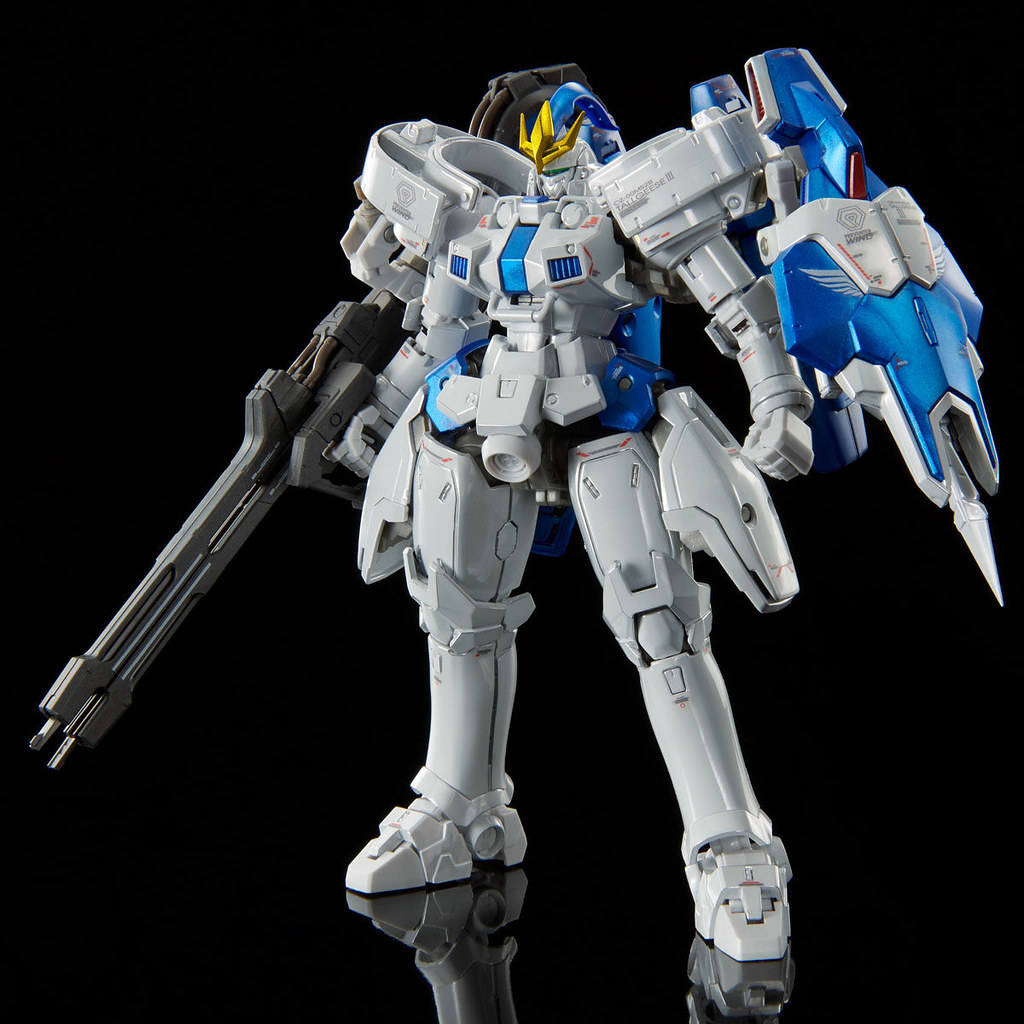 RG 1/144 Tallgeese I II [Titanium Finish]