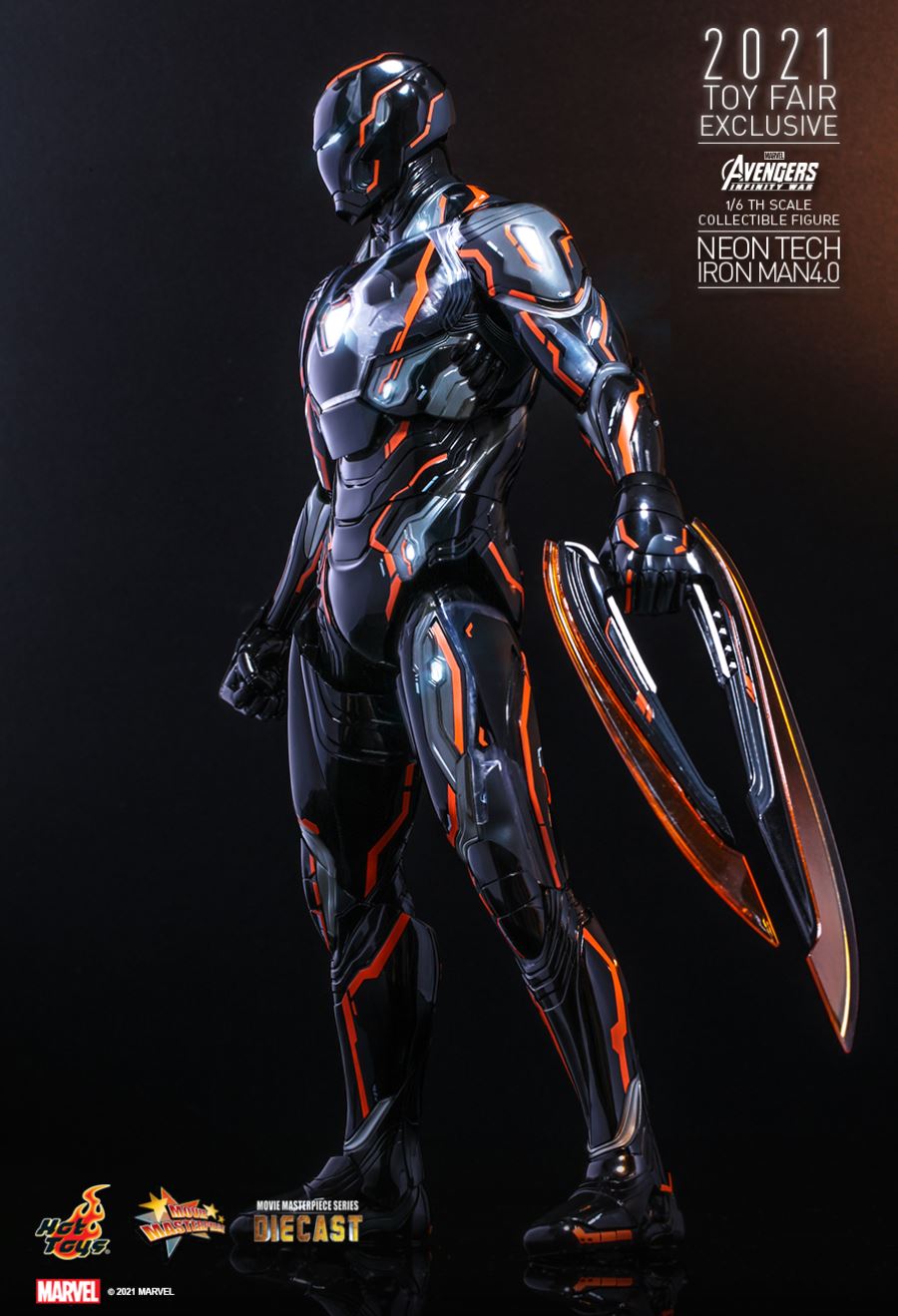 AVENGERS: INFINITY WAR - NEON TECH IRON MAN 4.0 1/6