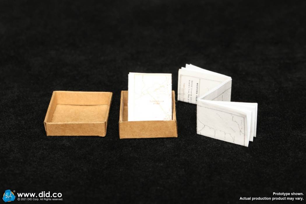 British Colonel in World War I (#B11012) & Combat Table Scene Set (#E60062) 1/6