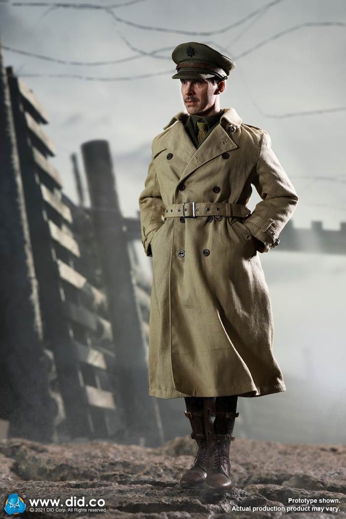 British Colonel in World War I (#B11012) & Combat Table Scene Set (#E60062) 1/6