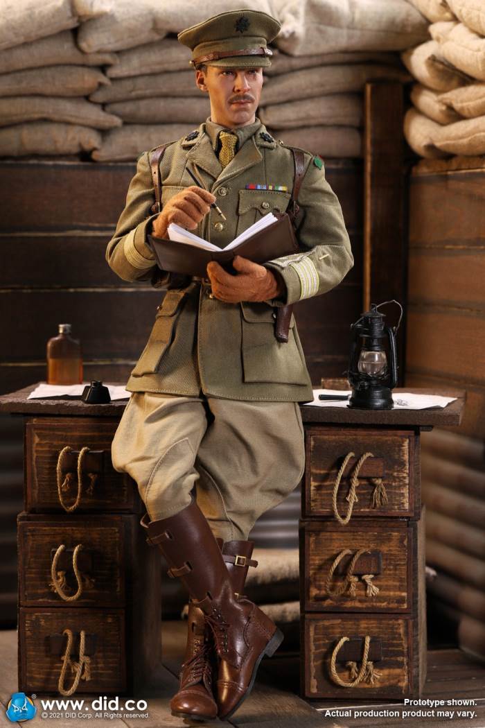 British Colonel in World War I (#B11012) & Combat Table Scene Set (#E60062) 1/6