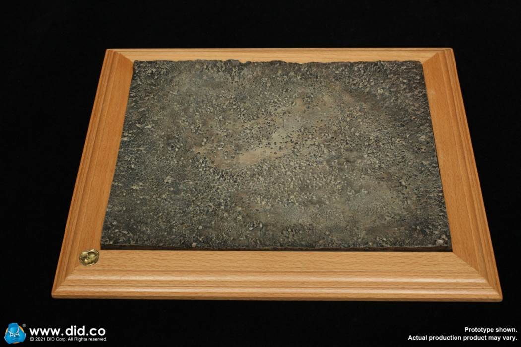 British Colonel in World War I (#B11012) & Combat Table Scene Set (#E60062) 1/6
