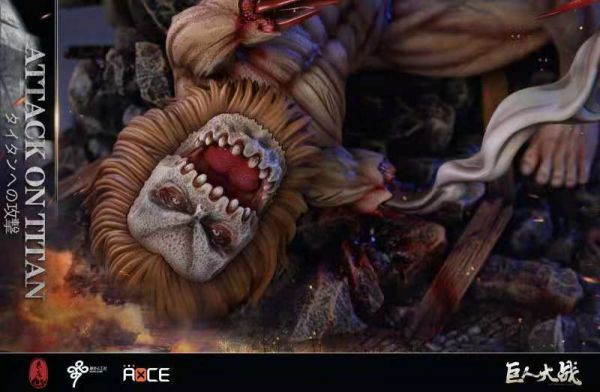 Attack Titan - Attack On Titan