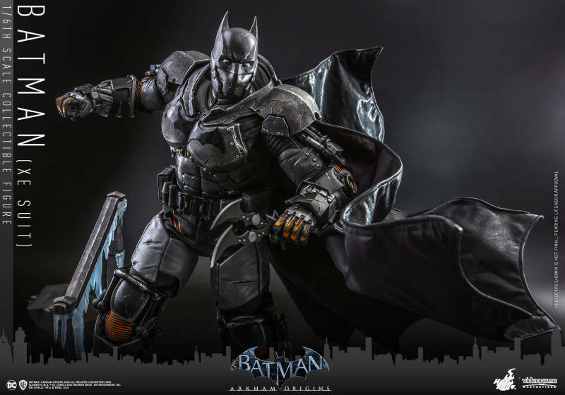 BATMAN: ARKHAM ORIGINS - BATMAN (XE SUIT) 1/6