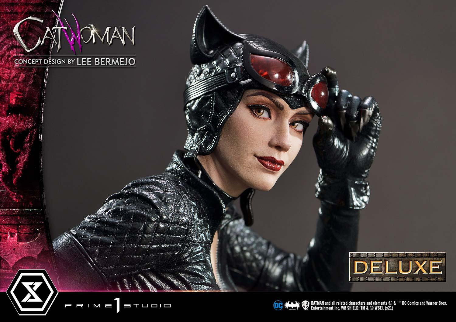 Batman (Comics) Catwoman (Concept Design by Lee Bermejo) DX Version