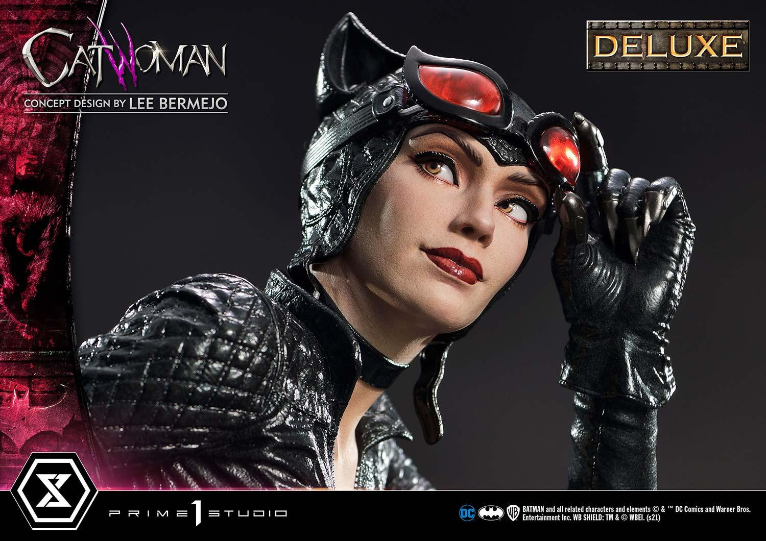 Batman (Comics) Catwoman (Concept Design by Lee Bermejo) DX Version